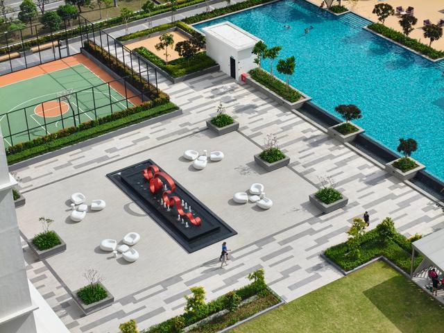 Corner Lot Vivo Executive Condo Batu Kawan 2 Car Park