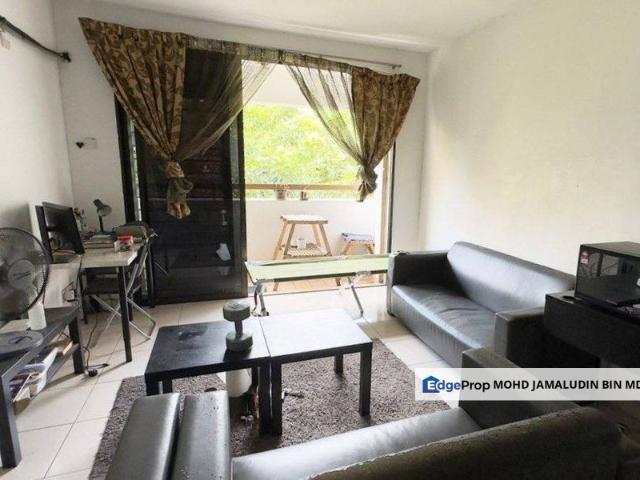CORNER LOT WALKING DISTANCE TO GOMBAK LRT STATION Putra Villa Condominium Taman Melati, Kuala Lumpur For Sale!
