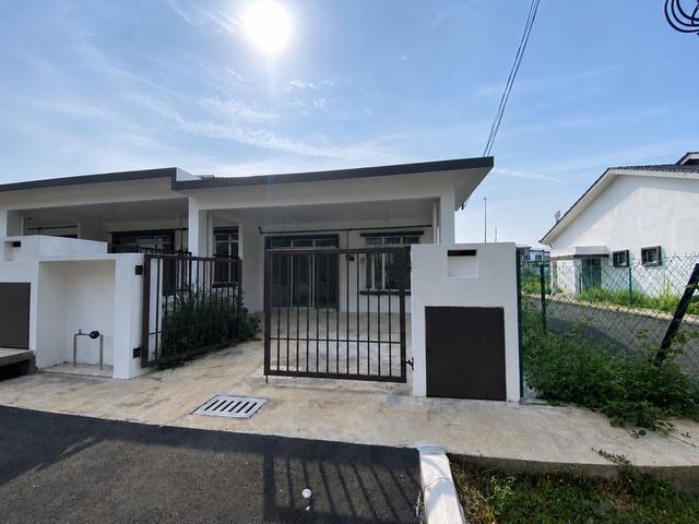Corner Lot Windy Single Storey Terrace Taman Salak Cemara Sepang