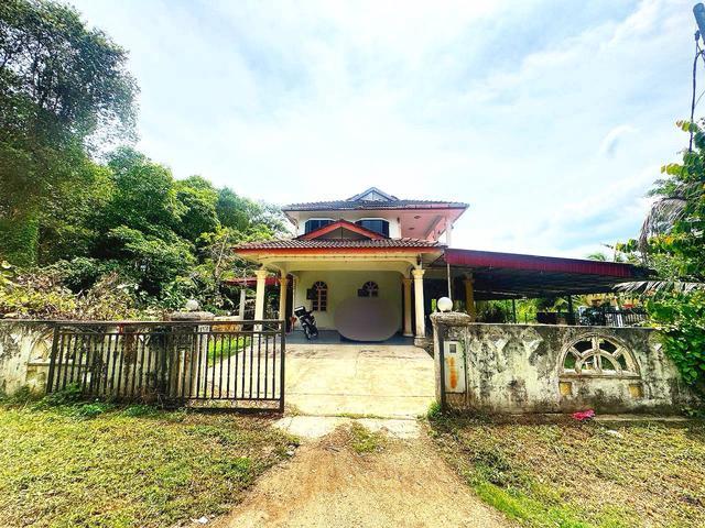 CORNER LOT with EXTRA LAND Double Storey Bungalow Bandar Port Dickson