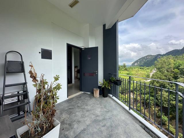 CORNER LOT 1580 SQFT 16 Quartz Sky Villa Condominium Taman Melawati