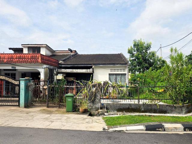CORNER LOT 1 Storey Taman Maluri Kuala Lumpur