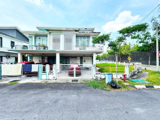 CORNER LOT 2 Sty SemiD Cluster Royal Ivory 2 SP 10 Bdr Saujana Putra