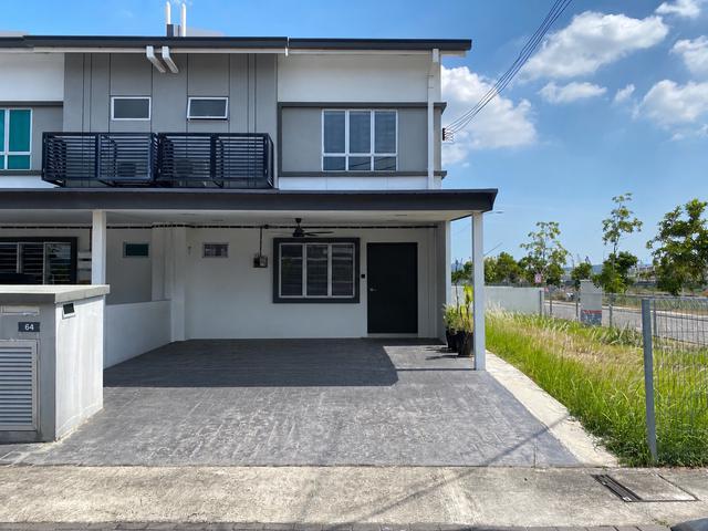 Corner Lot 2 storey house at Puncak Alam