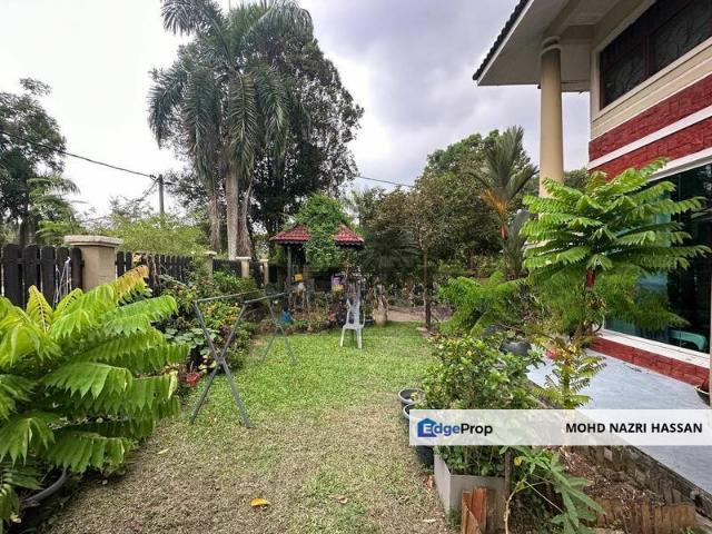 Corner Lot 2 Storey @ Kota Damansara