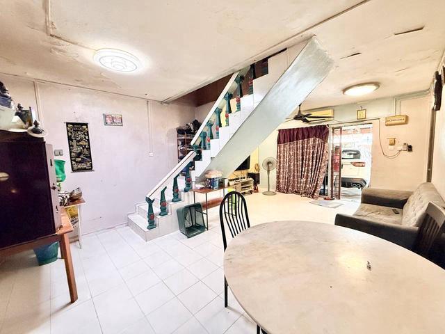CORNER LOT 2 Storey LOW COST Seksyen 19 Shah Alam