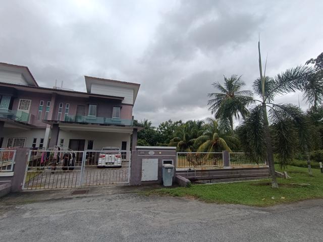Corner Lot 2 Storey Semi D Taman Cenderawasih Olak Lempit Banting