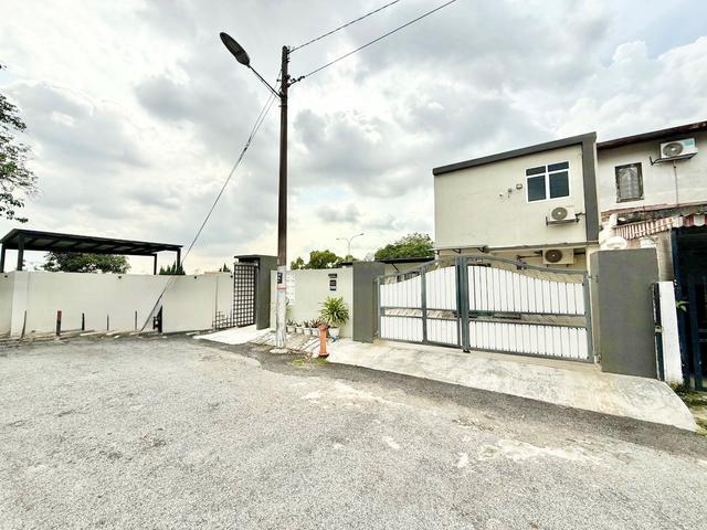 CORNER LOT 2 Storey Taman Sri Andalas Klang with SWIMMING POOL