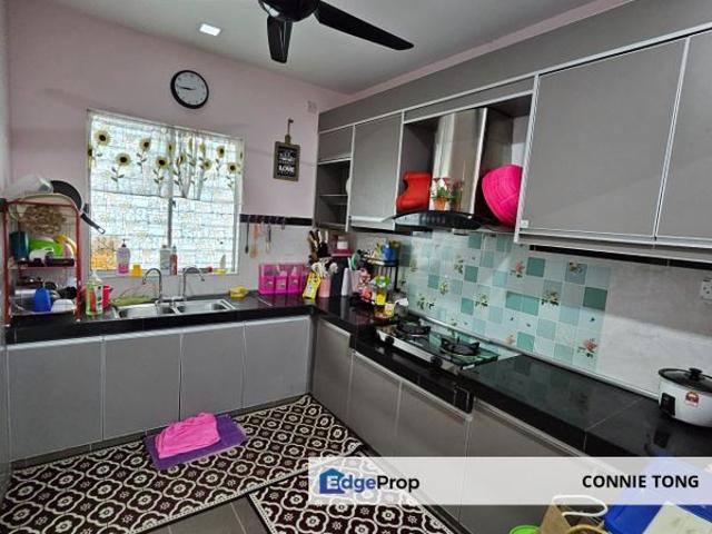 Corner lot 2 storey Taman Sri Buloh good condition for