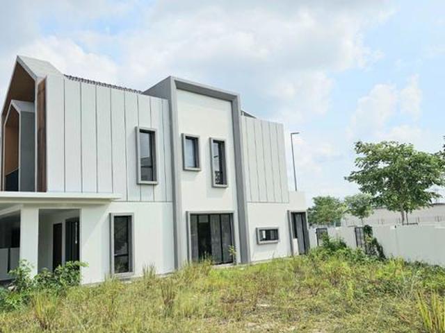 Corner lot 2 Storey Terrace at Taman Putra Prima