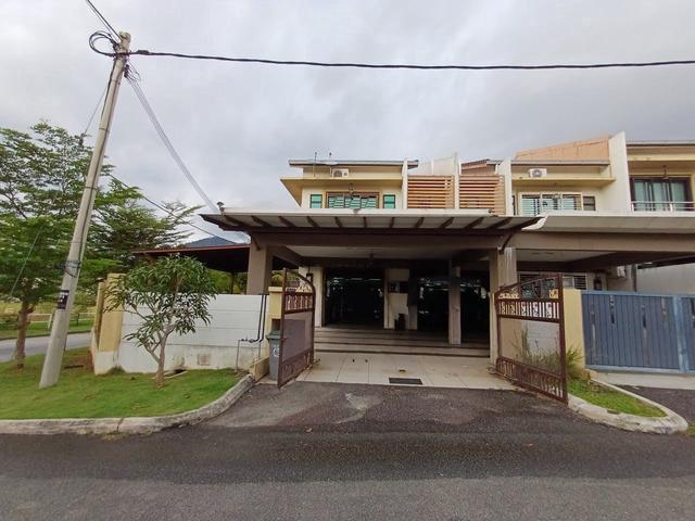 CORNER LOT 2 Storey Terrace FOR SALE Taman Nusa Intan