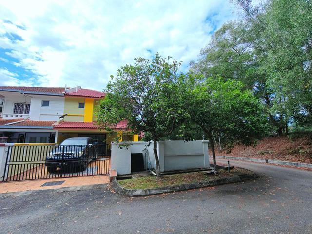 CORNER LOT 2 Storey Terrace Seksyen 6 Bukit Mahkota Bangi near SURAU