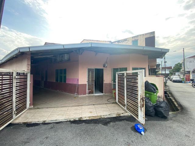 Corner Lot 2 Storey Terrace Taman Beringin Jinjang Kepong