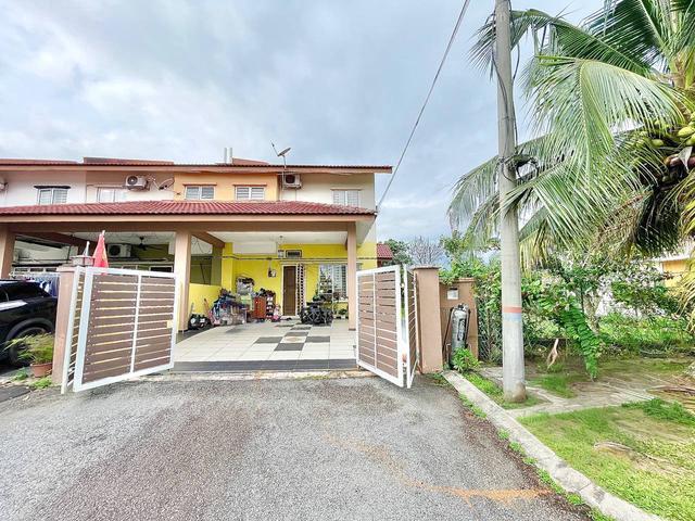 CORNER LOT 2 Storey Terrace Taman Idaman Murni Salak Tinggi