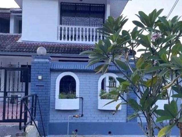 Corner lot 2storey terraced house