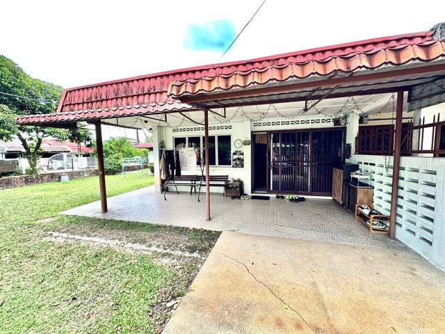 CORNER LOT 3691SQ Single Storey Seksyen 14 Petaling Jaya
