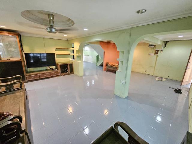 Corner Lot 3 Storey Landed House Taman Sri Muda Seksyen 25 Shah Alam