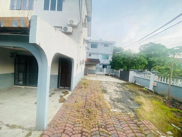 Corner Lot 3Storey Terrace House Seksyen 25 Taman Sri MUda Shah Alam