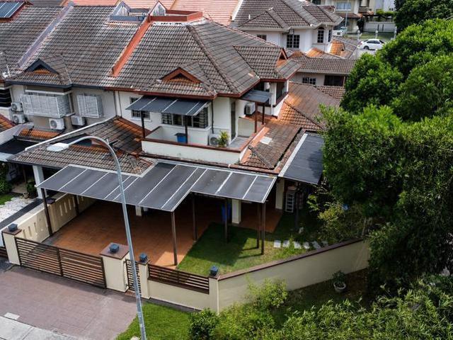 CORNER LOT 5 BILIK MURAHAnggerik Doritis Kota Kemuning Shah Alam