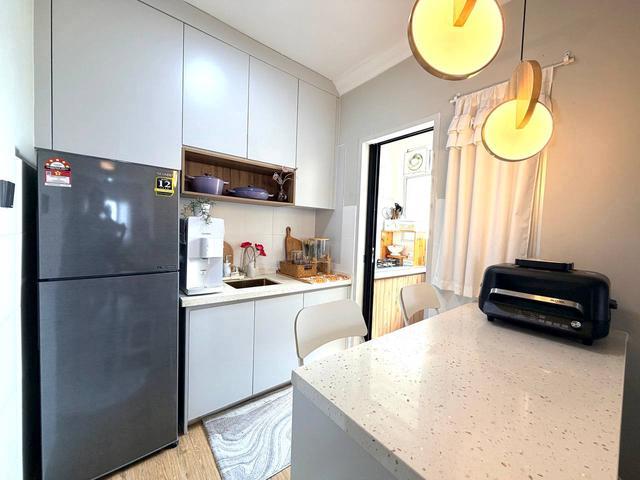 Corner Lot 753sqft Fully Furnished De Cendana Apartment Setia Alam
