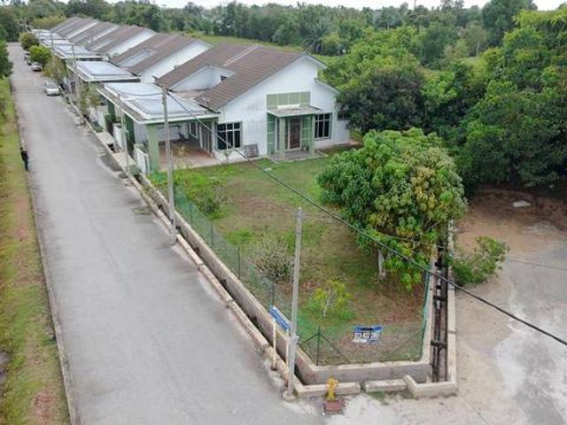 Corner LotLUAS SemiD Taman Kempadang Perdana