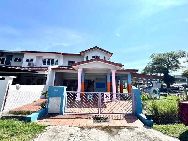 Corner LotNon bumi Double Storey Taman Rakan Cheras