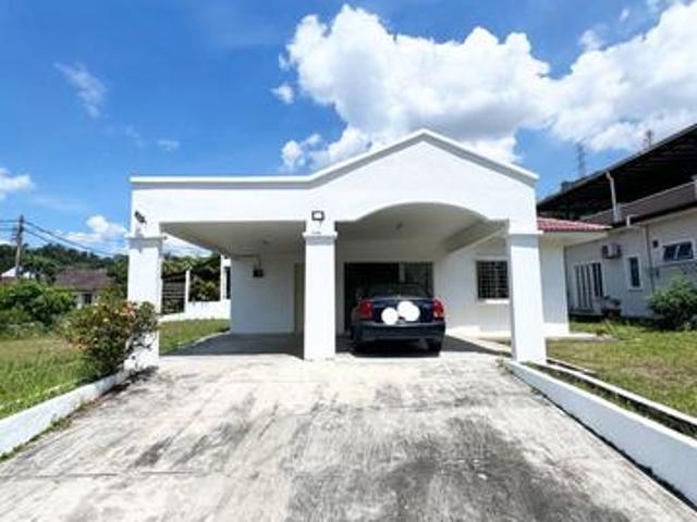 Corner LotSingle Storey Semi D Cluster Green Street Homes Seremban2