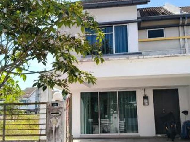 CORNER LOTSPACIOUSHOT AREADouble Storey TerraceBukit Banyan