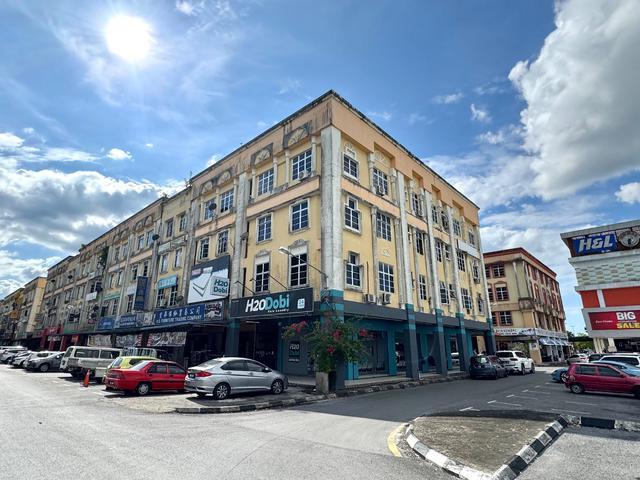 CORNER Level 3A Apartment MATANG JAYA