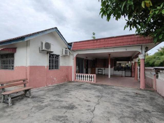 CORNER LUAS 4 BEDROOM Teres Setingkat Temiang Jaya Sikamat Seremban