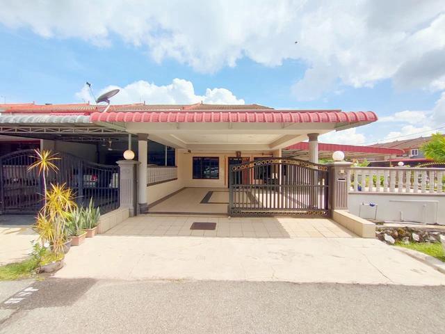 CORNER NON BUMI Double Storey Taman Sri Putra Banting Selangor