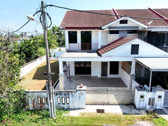 CORNER NON BUMI Lot BESAR 2389kps