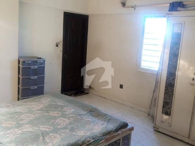 Corner North Nazimabad Block H Flat Sized 1050 Square Feet Is Available