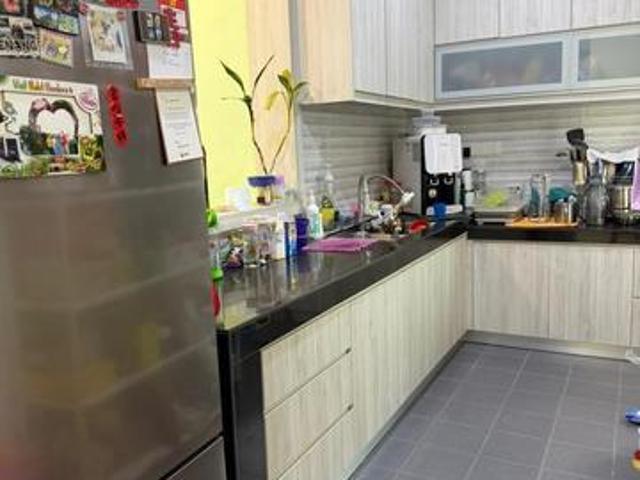 Corner Nice unit Aman Heights Condo Seri Kembangan Bukit Serdang