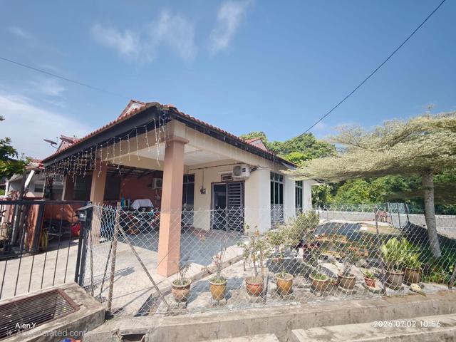 Corner setingkat taman ketapang mualim