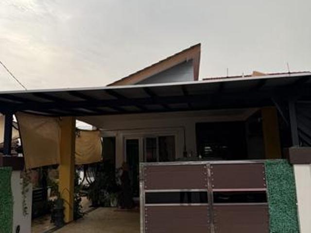Corner Semi D satu tingkat Desa Salak Pekerti Salak tinggi