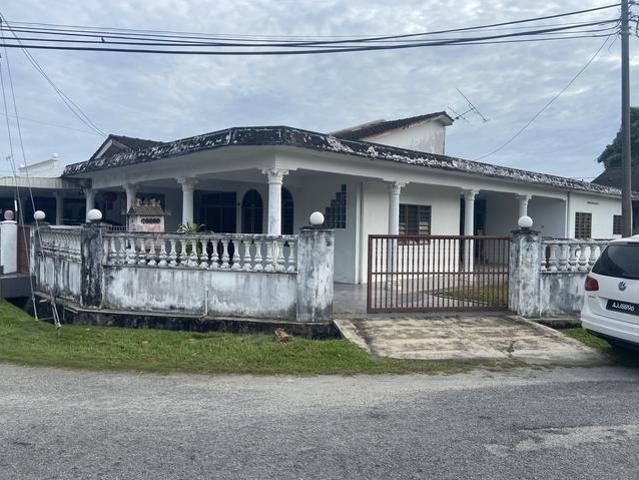 corner semi d taman bemban