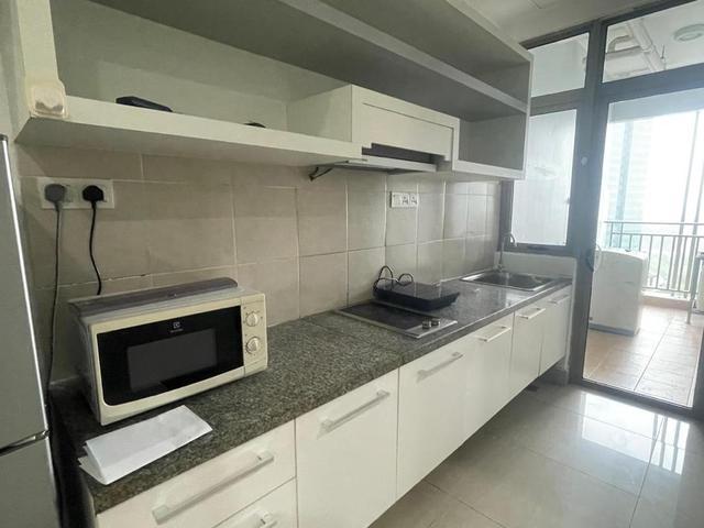 Corner Shaftsbury Residence 1 Bedroom with Yard near DPulze Cyberjaya