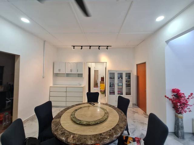 Corner shop apartment lembah maju ampang selangor