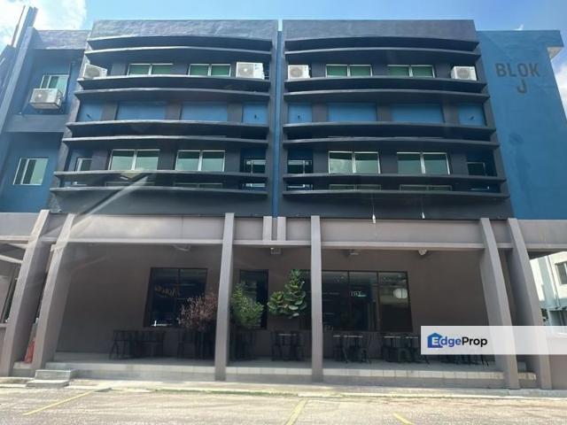 Corner shop Ara Damansara Petaling Jaya