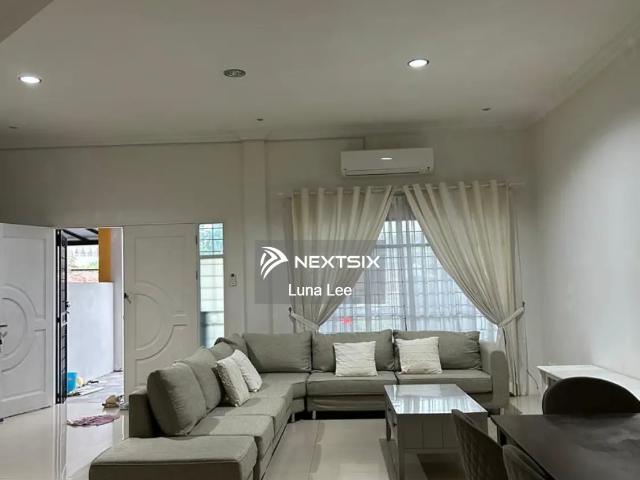 Corner Shoplot @ Sri Rampai FOR RENT Main Road Facing | High Traffic 3 Storey Ground + 1st + 2nd Floor Suitable for F&B / Retail / Clinic / Showroom