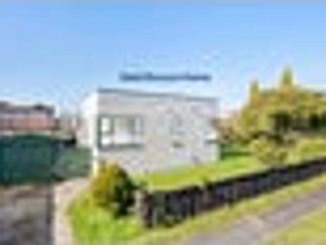 Corner Site Charm with Double Glazed Comfort