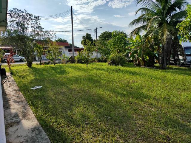 Corner single storey Tanjung Minyak nr bukit rambai