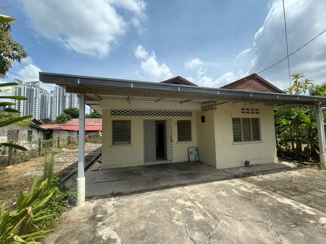 Corner Single storey Bungalow house