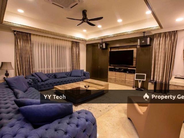 CORNER Straits Courtyard 3 Storey Bungalow