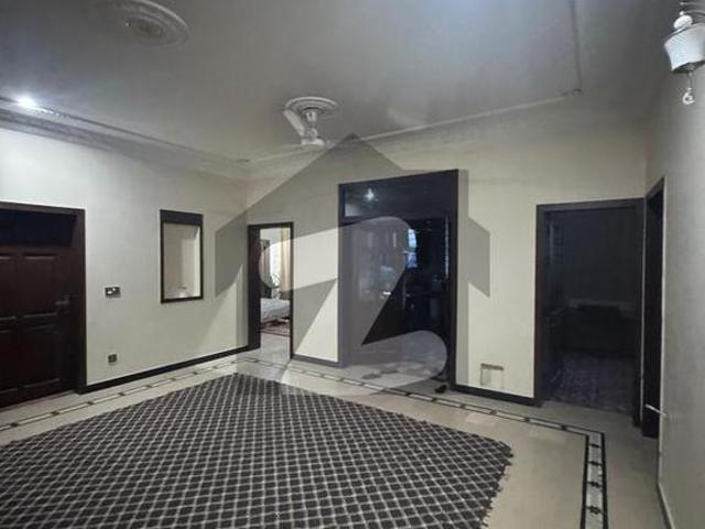 Corner sunface triple storey owner built house for sale g 13/3