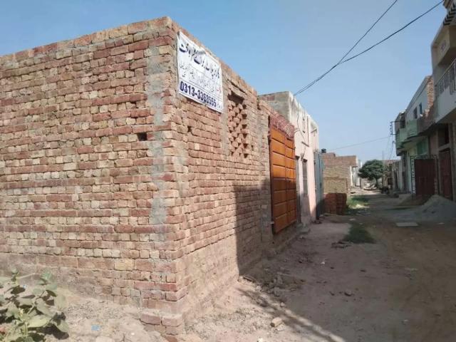 Corner plot urgently for sale in 3 Marla scheme khanewal ID 26029