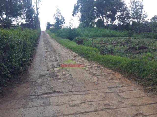 Corner Plot For Sale in Gitaru