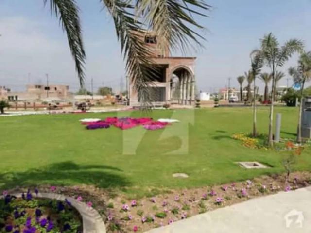 Corner Plot for sale invester rate SMD City Milat road fsd Faisalabad ID 29017