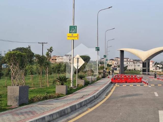 Corner Plot For Sale Size 60*90 kanal with extra land